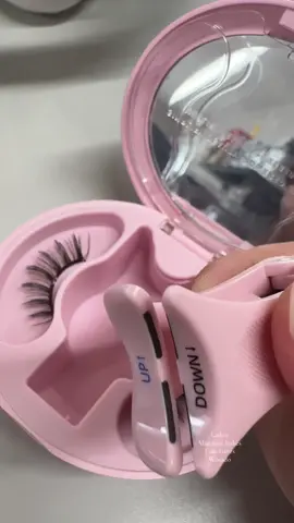 @Wosado US came out with the easiest cutest lashes that are magnetic! #makeuptutorial #magneticlashes #eyelashestutorial #wosadomagneticeyelash #tiktokshopfalldealsforyou 