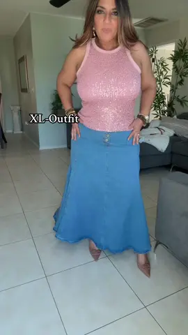 Cute-XL- Outfit for Womens Over 40”. #casualchic #fashionchic #fashionjourney #plussizefashion #outfitinspo 