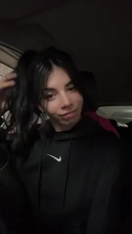À vrai dire j’ai l’impression que c’est un signe. Je suis passer à coter en 2022. Maintenant ma vie a tellement changé, tout est plus paisible et j’ai jamais été aussi heureuse. Oui il y a des bas comme pour tout le monde. Mais j’me souvient encore de toute les fois où j’ai pleuré sur cette musique et aussi de toute les fois où j’avais le sourire au lèvres. #orelsan #orel #concert #2026 