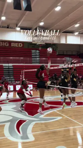 Let’s go ladies. ❤️ #volleyball #vikings #proudsister 