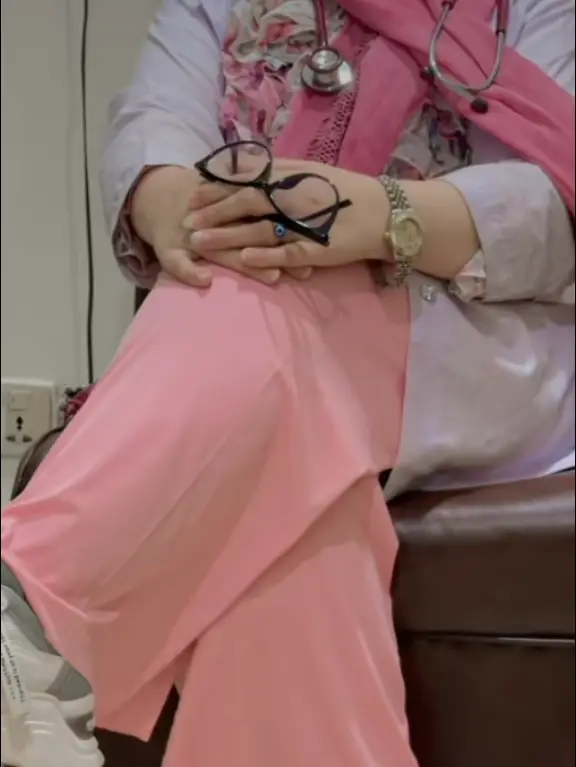 KGMCION 🩺🩺Doctor 🩺 hayyattbad medical complex 🩺 future gynecologist ♥️♥️😭😭🥹🥹
