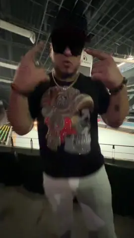 30 años de historia se celebran a lo grande! Aquí en la Arena CDMX  Este 17 de octubre  #alacranesmusical en la @Arena CDMX una noche única para corear juntos todos los éxitos #nomedigaswey #conlosojoscerrados #duranguense #pasosprohibidos @RN Music @Mr Big @ChrisAlacranes @🧿 Hershey Alacranes 🦂 