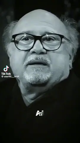 ‏اوقات الاخ الكبير بيبقى محتاج اخ كبير 💔