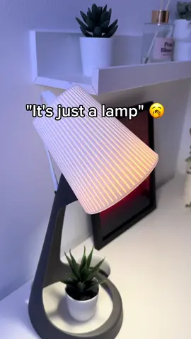Everyone thinks it’s a simple lamp ✨❤️‍🩹#sunsetlamp #sunlamp #homedecor #aestheticroom 