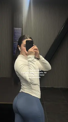 #pauliz #gym #goals #gymrat #leggings 