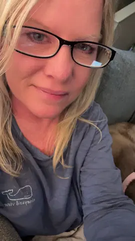 crazy peeps out there. Dogs are the best. #delusional #done #dogs 