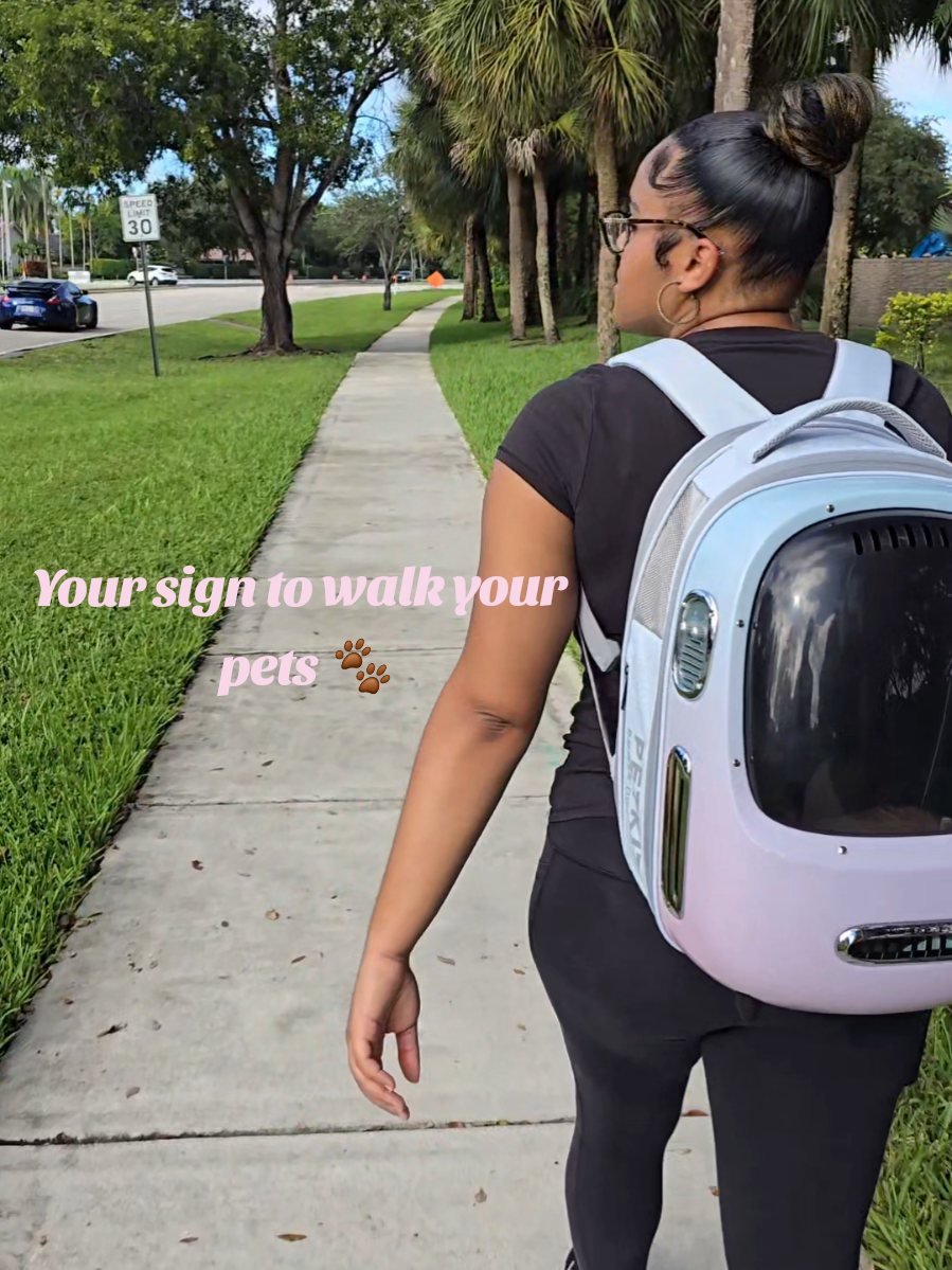 Getting my steps in with my ferrets 🐾 Spending time with my ferrets while staying active and managing my diabetes has become alot easier with @PETKIT  #type1diabetic #walkwithme #activelifestyle #petcarrier #dexcomg7 