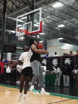 This 1v1 got nasty real quick😖🔥 #1v1 #tnc #edit #blowthisup #basketball 