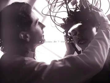 they are in a trouple your honor. | #wednsday #isaacnight #gomezaddams #electricheart #fyp 