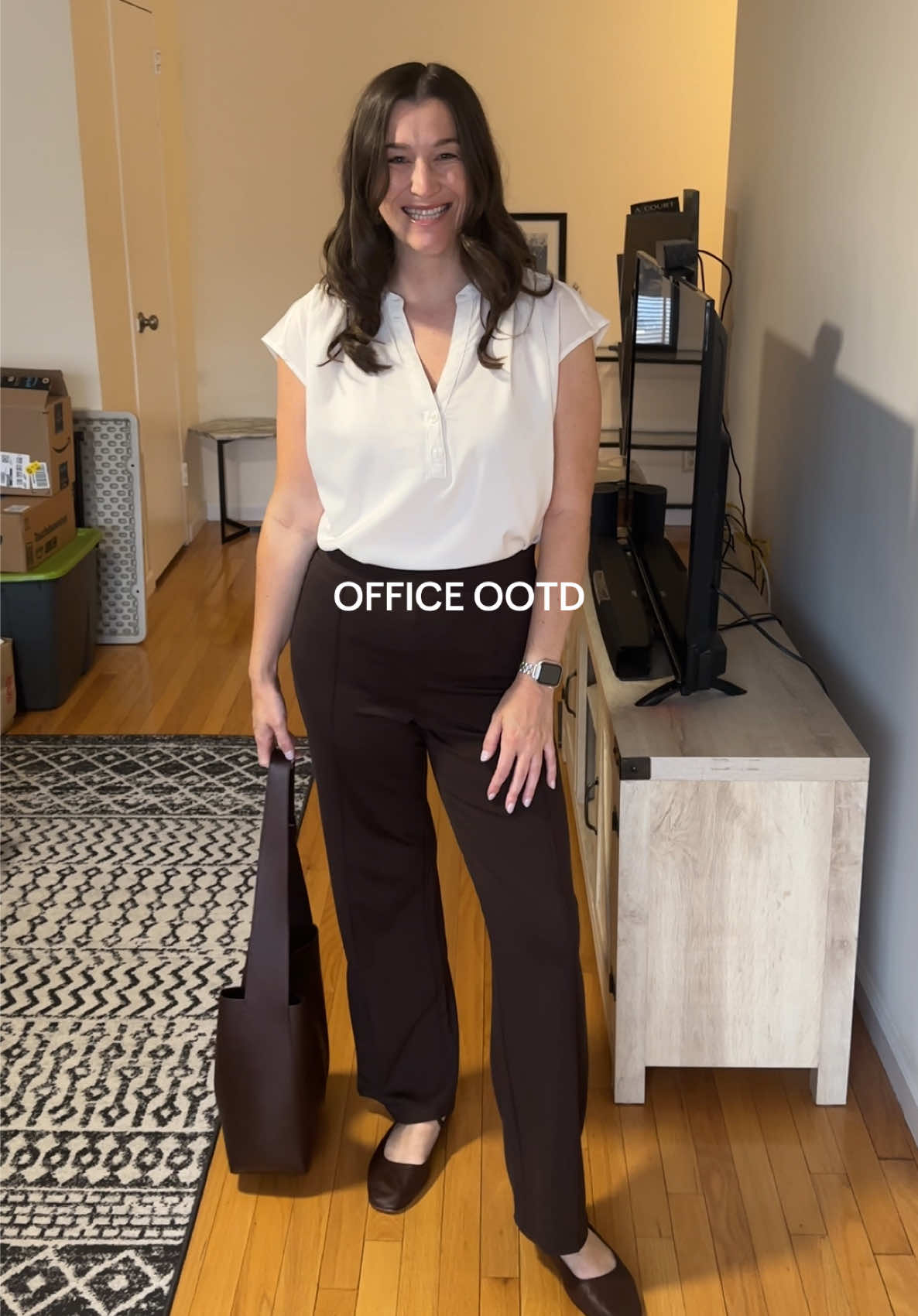 Today’s office OOTD! Blouse: @Banana Republic  Pants: @Old Navy Official  Shoes: @madewell  Bag: @Mansur Gavriel  #fallfashion #OOTD #officeootd #ootdinspo #oldnavystyle 