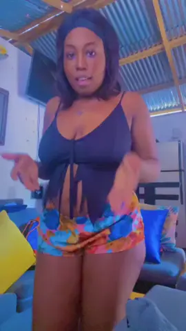 @Saroulie Floreale chantale 🙄