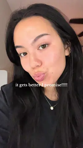 It’s wild looking back at these pictures from 2 years ago. My skin wasn’t the only thing struggling—I was in a really tough place mentally too. Fast forward to today, and I’m in such a better place, inside and out. 💕 If you’re curious about my journey, feel free to drop a question in the comments! #accutane #skincare 