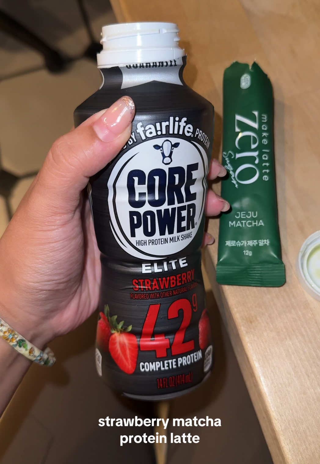 tbh i was surprised it worked, & it’s so good too🤤my first time trying this, super easy for on the go or at work @fairlife #strawberrymatcha #matchalatte #fairlifeprotein #proteinshake #gymgirlsoftiktok 
