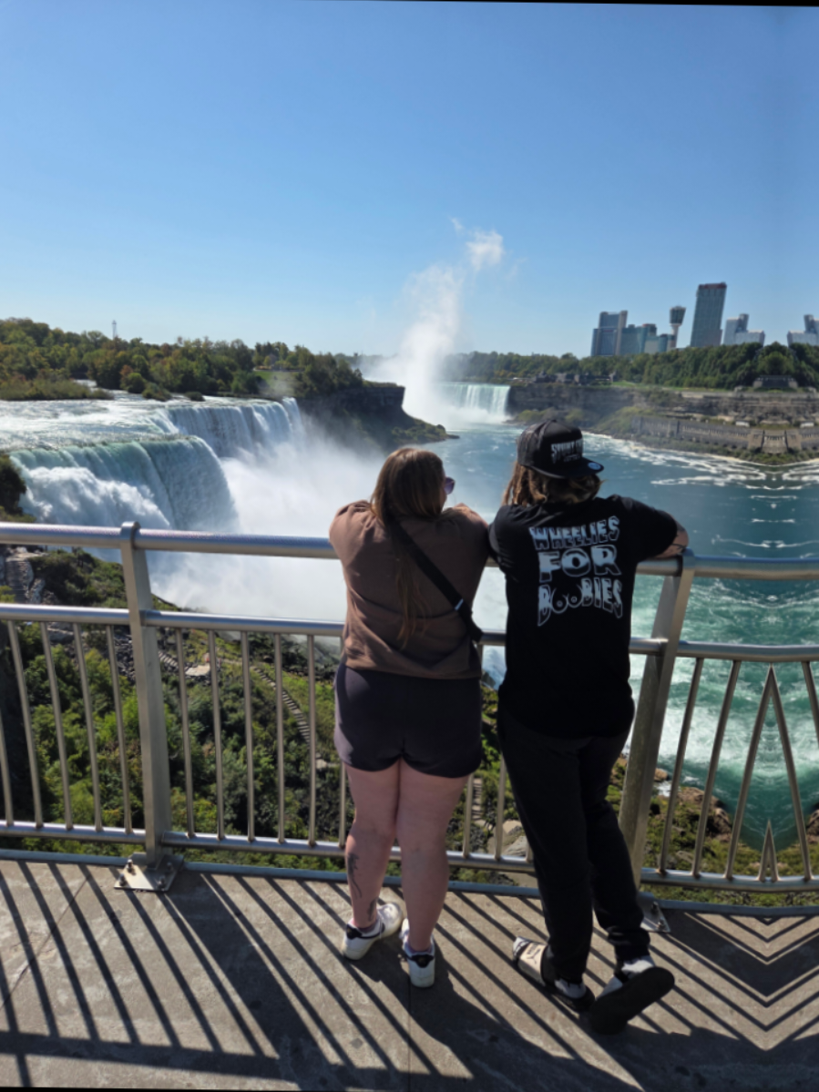 Flashback Song Choice! Happy Early 5 Months😇💕 #NiagaraFalls #Bikelife #StuntCult #ILoveYou #LittleVacation 