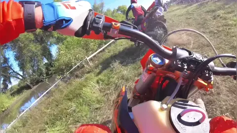 Pro class starts go crazy. Just wish I record in 360 🤦‍♂️ @FlyRacing @Xcgear17 @insta360motorcycling #motocross #dirtbike #ktm #insta360 