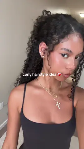 i love this one #curlyhair #fyp #curlyhairroutine #halfuphalfdown #curlyhairstyles 