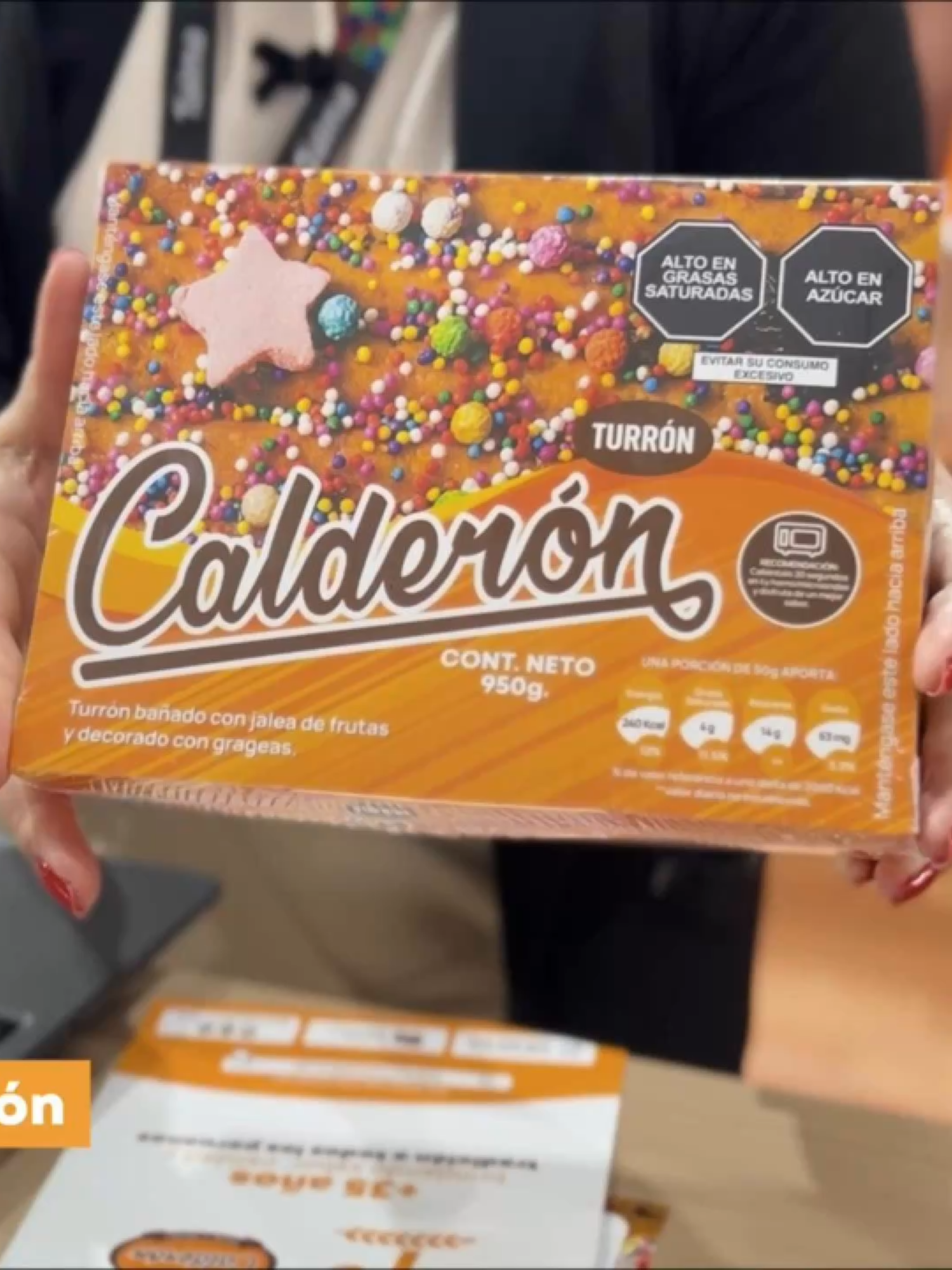 ¡Así vivimos la Expoalimentaria 2025! 🧡  Cuando nos preparamos para la Expoalimentaria, nuestro sueño era simple: que más personas conocieran el sabor y la tradición que ponemos en cada producto. ¡Y lo logramos! 🥹  Ver el stand lleno y recibir tantos comentarios positivos fue la mejor recompensa. ¡Gracias por acompañarnos y ser parte de la gran familia Calderón! 🫶🏻   #elmejorturron #turronescalderon #turrones #expoalimentaria2025 #FamiliaYTradición