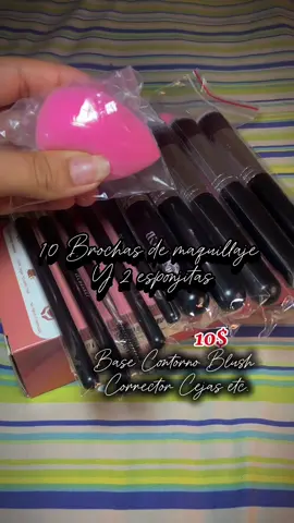 Te llevas a casa 10 brochas de maquillaje y dos esponjitas el envío es súper rápido me llegaron en 1 dia ya las usé y me encanto el resultado y como a mi me gustaron quiero que tu también las tengas asi q te las dejo ahí abajo ✨💗#maquillaje #brochasdemaquillaje #brochasvirales #fyp @BEAKEY Beauty Tool 