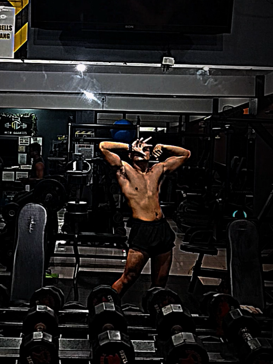 finna kept goin' #errxlvibesofficial #winterarc #bulking #powerbuilder #sciencebasedlifter 