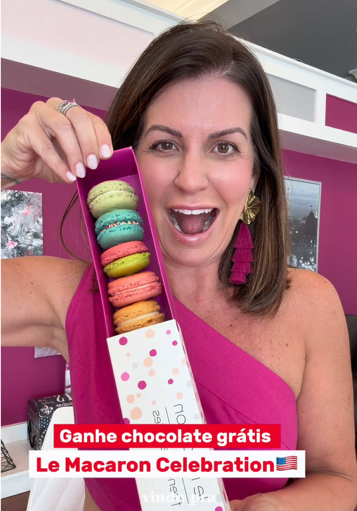 Um pedacinho da França em Orlando! 📍 Macarons incríveis, cafés especiais, doces sazonais e até buffet para festas! 🎁 siga a página da Le Macaron Celebration, mostre na loja e ganhe um chocolate grátis! 👉 Salve este Reels e marque quem você traria para essa experiência! #LeMacaron #CelebrationOrlando #Macarons #OrlandoTips #OrlandoEats @Mustard Food App @LeMacaronCelebration @Le Macaron French Pastries 