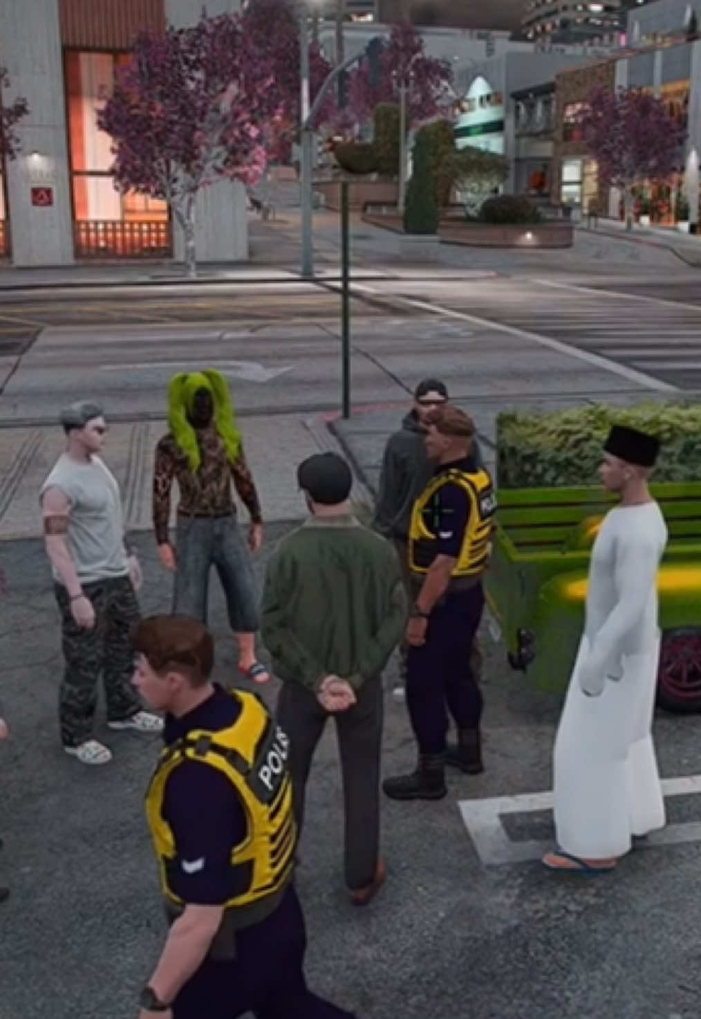 jumpa yang sama kacip macamni lah jadinya🤣 kalau jumpa d east macamni pun boleh tahan best gak👍🏻 #gta5 #roleplay #jarot #joerimau #fyp 