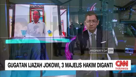 Gugatan ljazah Jokowi, 3 Majelis Hakim Diganti Pengadilan Negeri Solo mengganti tiga hakim yang awalnya ditunjuk untuk memimpin sidang perkara gugatan citizen lawsuit ijazah Presiden ke-7 Republik Indonesia Joko Widodo. Dalam sidang sebelumnya kuasa hukum penggugat minta majelis hakim diganti Website: www.cnnindonesia.com Facebook:  / cnnindonesia Instagram:@/ cnnindonesiatv Twitter:&/ cnniddaily TikTok: / cnnindonesia Spotify: CNN Indonesia #jokowi #ijazah #ijazahpalsu 