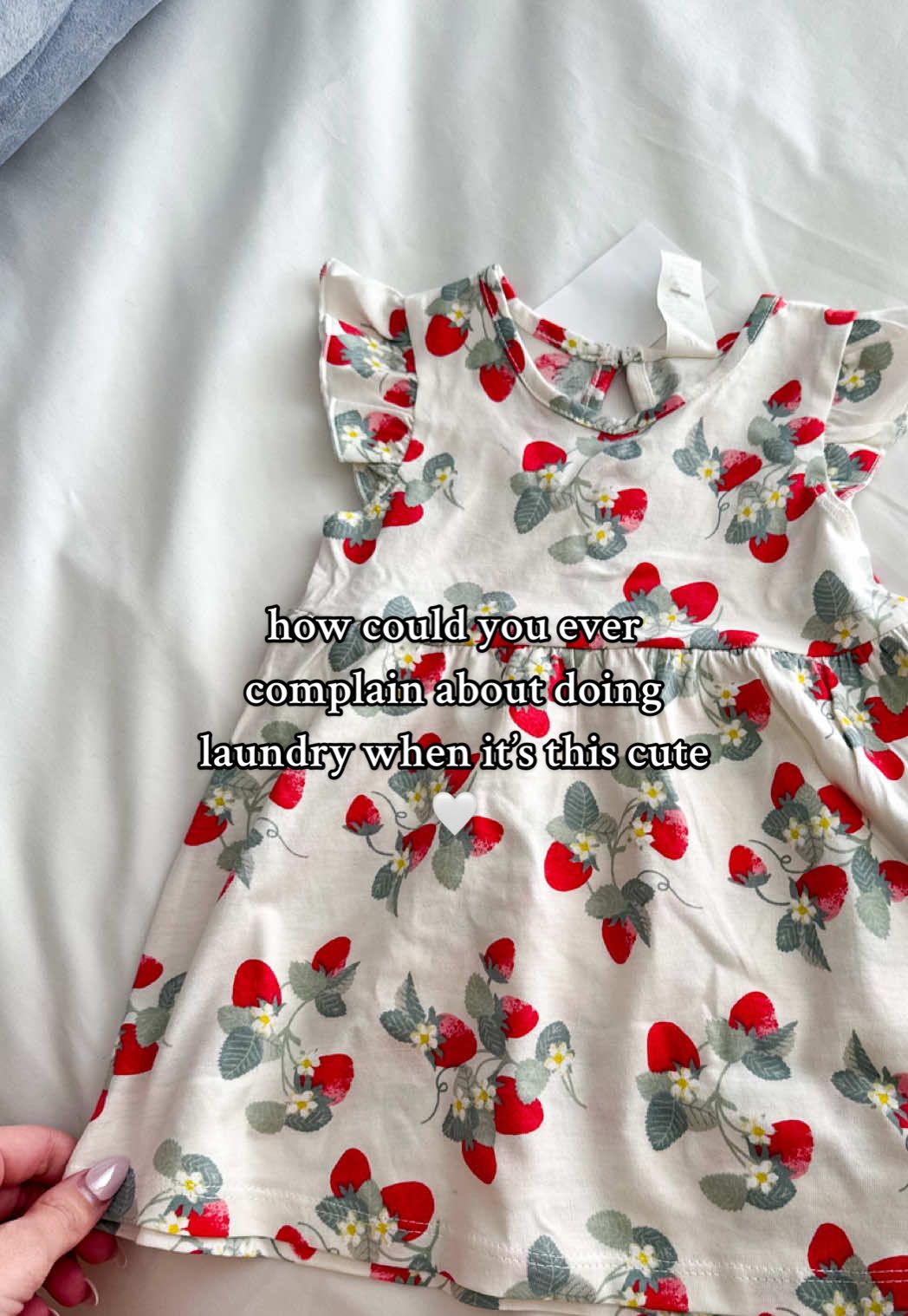 cutest load of laundry i’ve ever done 🤍🎀🧸🍓#pregnant #firsttimemom #girlmom #babylaundry #nestwithme 