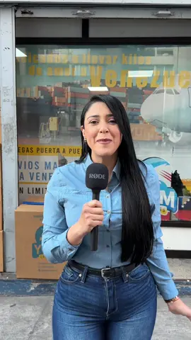 🚢 Nuevo envío marítimo EXPRESS, que tarda de 25 a 35 días hábiles. 🎄el servicio más indicado para tus envíos de Navidad 🤶🎅 🕣Disponible solamente por el mes de octubre. 📦 ¿Cómo funciona? Tu carga viaja en contenedores directos desde Chile hasta Venezuela, igual que el envío marítimo de siempre… La diferencia está en el tiempo de entrega, mucho más rápido. ✨ Beneficios: 1️⃣ Recibes tu carga en mucho menos tiempo. 2️⃣ Pagas por las medidas de la caja, no por el peso. Tu caja puede pesar lo que desees. 3️⃣ Envía perfumes, aerosoles, electrónicos electrodomésticos, ropa, calzado, comida y mucho más. 🚫 Excepto lo que nunca está permitido: drogas, dinero, órganos, drones o sustancias tóxicas. Yum Express, conectando a Chile y Venezuela más rápido que nunca.