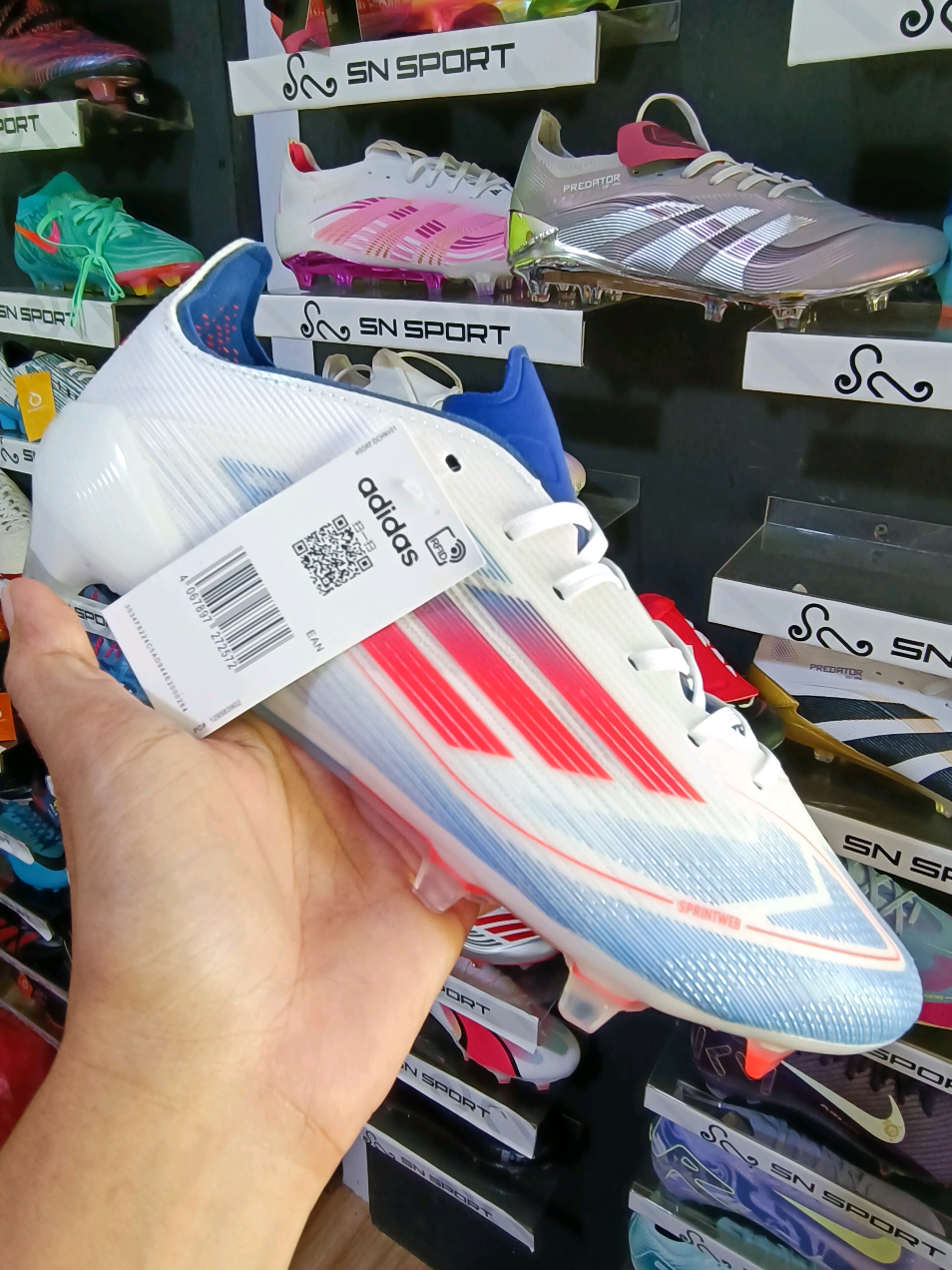 Adids F50 terlaris bulan ini size 39,40,41,42,43,44 WA 0811594990 ig sepatufutsalbpn #f50 #sepakbola #sepatubola #balikpapan #fyp 