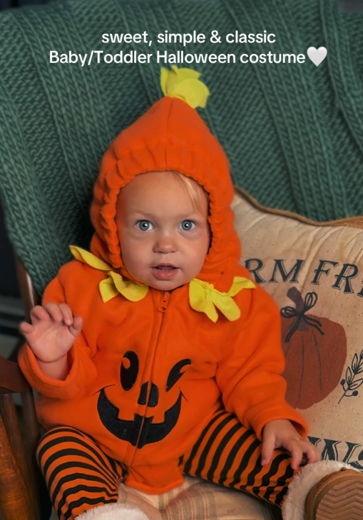 perfect 🧡 #halloween #halloweencostume #toddlercostume #pumpkin #halloweenbaby 