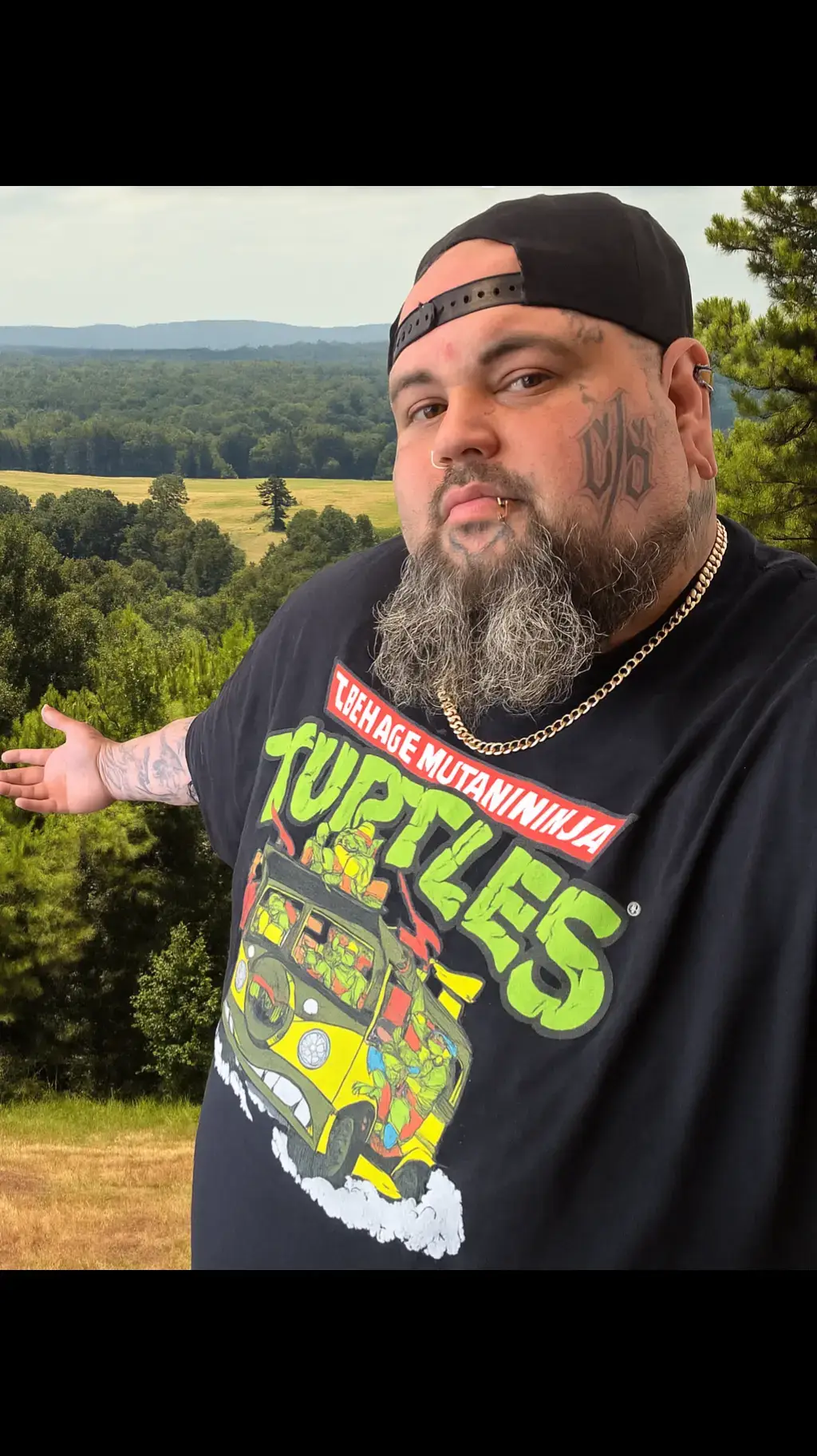 14 years of professional body piercing experience I welcome all to Electric Panda Tattoo Company this is the establishment that I work out of I'm the only piercer here and walk into welcome I only use quality body jewelry that is biocompatible and safe for your body may it be a basic piece of jewelry or a fancy piece of jewelry, I believe in quality without compromise and keep the client's best interest in mind, I am educated on Anatomy and the latest current ethics and professional body piercings, I would love to have you any day of the week Tuesday through Saturday 12 30 p.m. To 8 30 p.m. @EPTC 