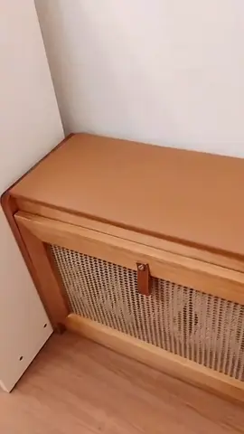 Sapateira Banco Plenitude Com Prateleira E Porta Basculante Detalhe Rústico em Ratan  Link👇 https://s.shopee.com.br/2VikiD7Zft ##rustico##sapateira##casaorganizada