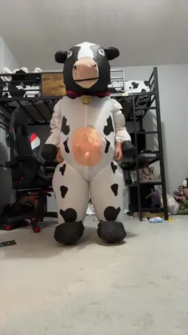 #cow #dance #viralvideo #viral #fyp 