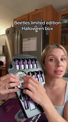 This is such a fun box. It’s a limited edition and you still have time to get it before Halloween. #halloweennails #nail #nailtech 