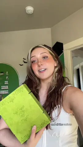 It felt only right to shout out an Australian small biz while I’m out in Adelaide, especially with such a DELUXE new dice tray by @Sphinx Stationery hitting KS! Huge thank you to Alyssa for hauling it up to Seattle to give me a sneak peek! #ttrpg #ttrpgaccessories #SmallBusiness #dianaoftherose #sphinxstationery 