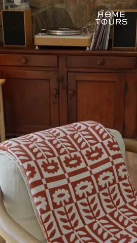 @annaspeckhart is fulfilling her dream of living in a Hallmark Movie. Find the full tour at the link in our bio, or at the @schoolhouse YouTube.