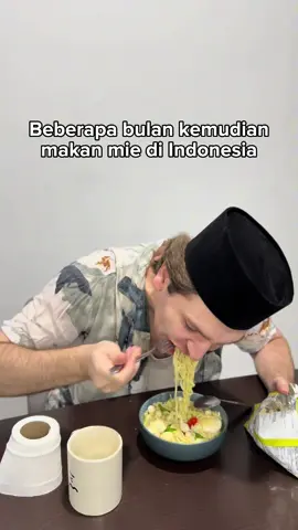 Melokal 9 #bule #buleindonesia #melokal #makanan #mie 