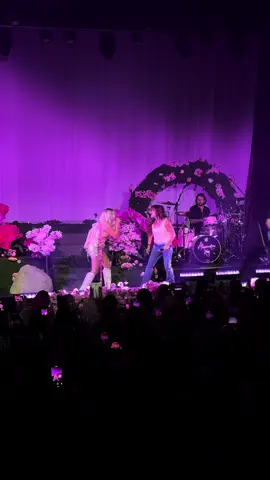 I always love singing with @Alexandra Kay She adds her style which I love #countrymusic #jodeemessina #alexandrakay #byebye 