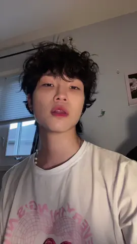 Messy hair 