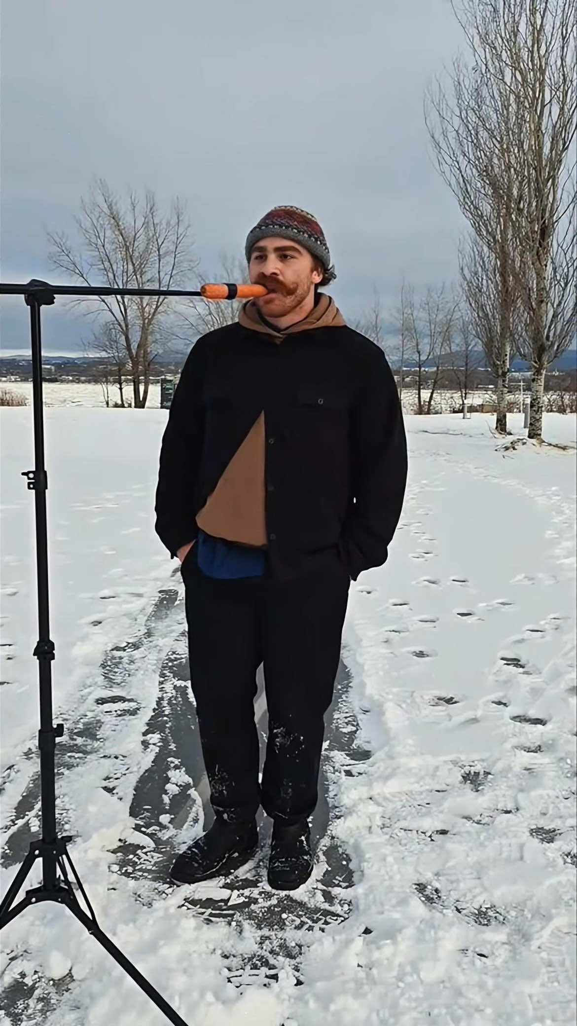 The joy of winter #satisfying #asmr #ice #snow #fyp #fypシ #oddlysatisfying 