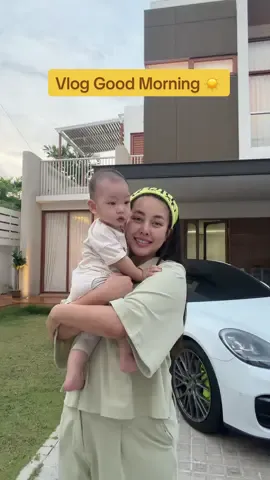 Vlog Good morning ☀️  ตื่นตี 5.30 เตรียมตัวไปทำงานออกกองถ่ายวันนี้ เอาภาพบรรยากาศยามเช้าก่อนไปทำงานมาฝากเพื่อนๆงับบบบ #bewvaraporn @TaninS @benni.benjamins @BBmemory 