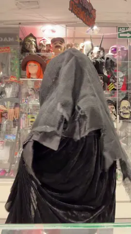 Quién va a ser mi twin este Halloween? 🎃 💀🤣 #disfrazhalloween #mascarashalloween #disfraz #esqueleto #disfraces 
