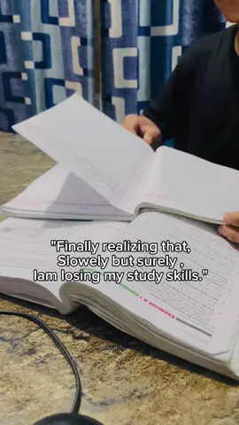 Finally realizing that Slowely but surely iam losing my study skills 😭🥀 . . #fyp #losing #study #skills #demotivation 