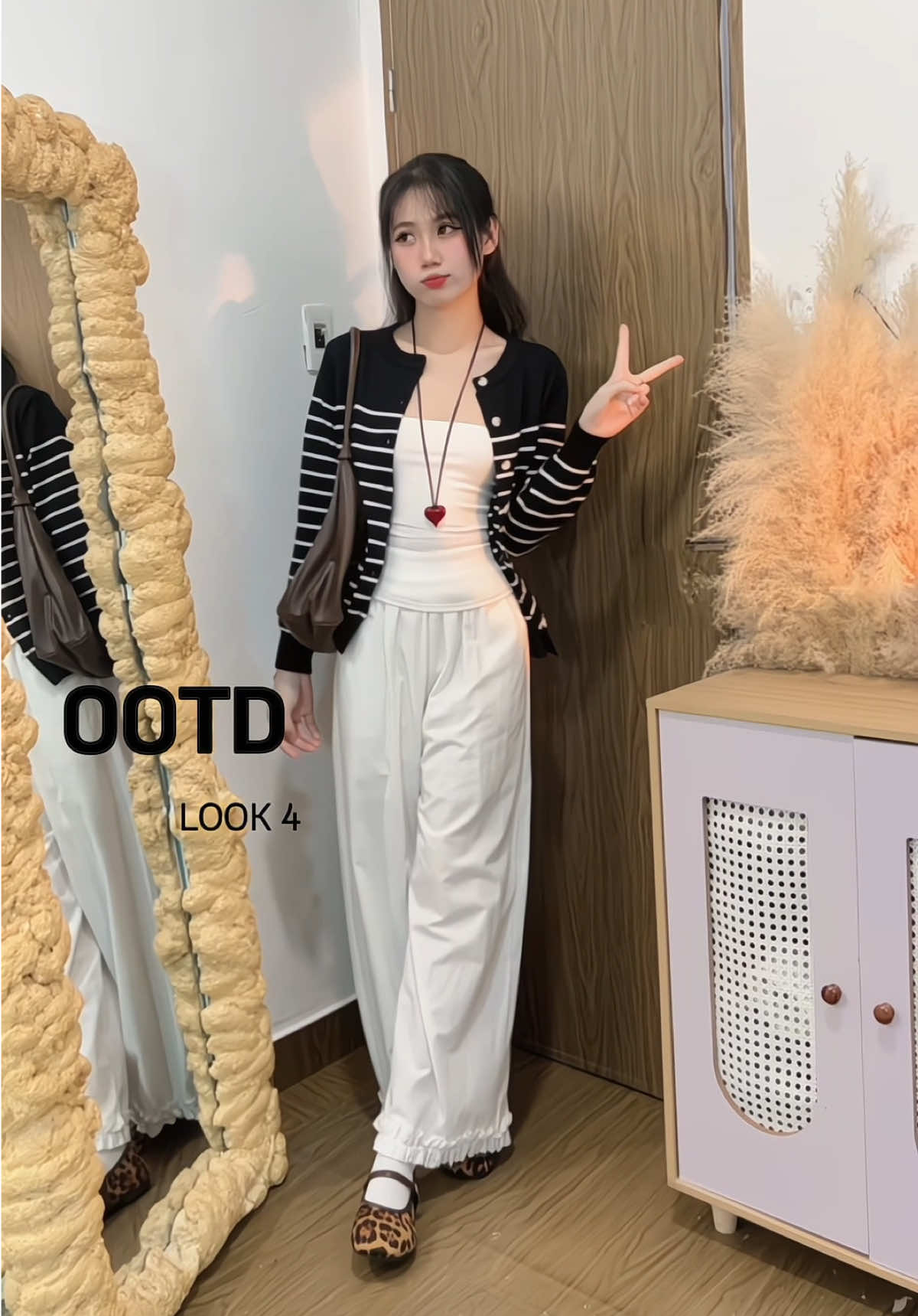 Mí bà gợi ý thêm cách phối cho tui i @Cam Closet #OOTD #outfit #phoidoxinh #trending #xuhuongtiktok 