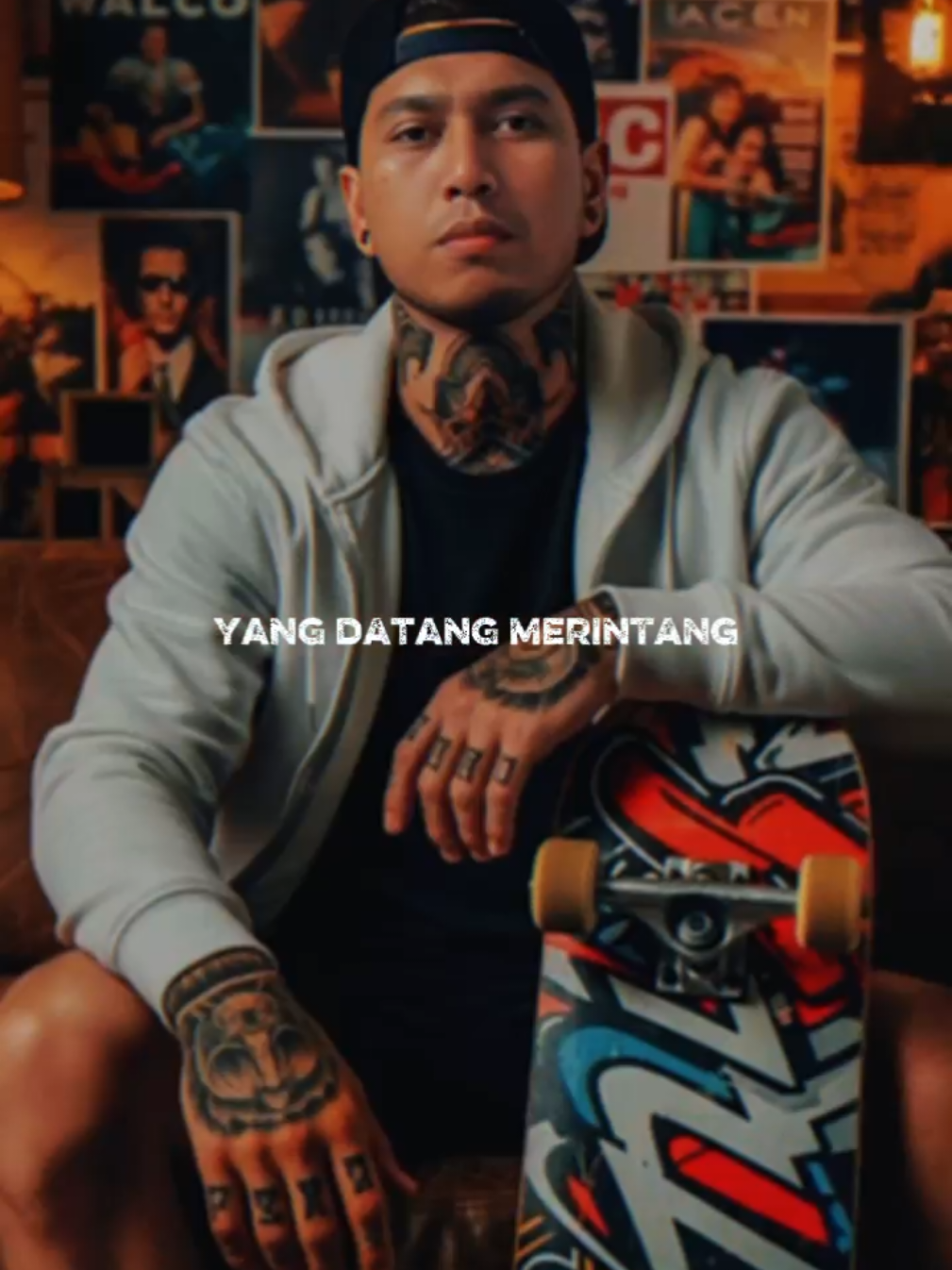 Badai dan gelombang yang datang merintang... #CapCut #bahteracinta #rockdut #soundviral #lewatberanda 