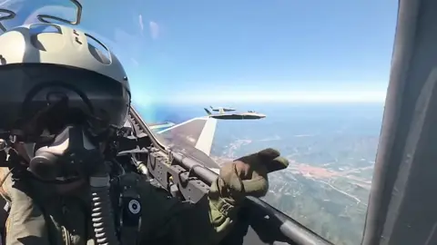 我将始终保持前进姿态#中国空军#飞行员视角 #战斗机 #military #army #china #pla 