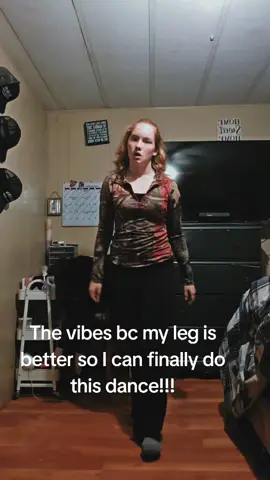 This dance is so fun and I am so happy my leg is better so I do  @Kylie Cantrall #goodiebag #Kylie #legisbetter #dance #fyp♡ 