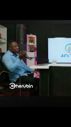 Profet Makenson ki ap bay sekrè Profet Makenson nan show Cherubin #realpromo52 #profetmakenson #goodlife #fypシ #vodou  Profet la bay tout verite profet Makenson pale de mare lapli 