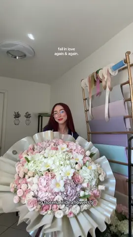 Ramo de ig irideaflowerstj 🌸🤍💎 #fyp #paratiiiiiiiiiiiiiiiiiiiiiiiiiiiiiii #foryou #flores #bouquet #ramos #detalles 