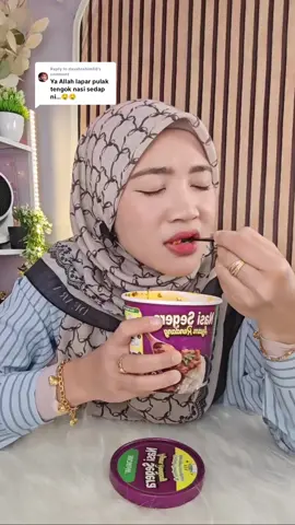 Replying to @dayahrahim88  makan nasi panas2 sedap weyhh..🤤🤤🤤 Tuang beras, letak air panas dah boleh makan... #instantnasi #nasisegera #selfheating #hotpot #nasiayam 